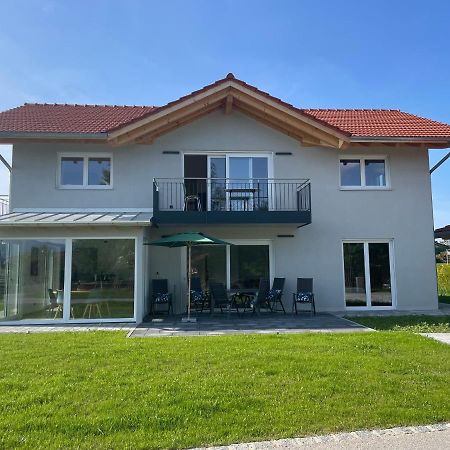 ブライトブルン・アム・キームゼーNeubau Gruener Wolpertinger Designwhg 106Qm Barrierefreiアパートメント エクステリア 写真
