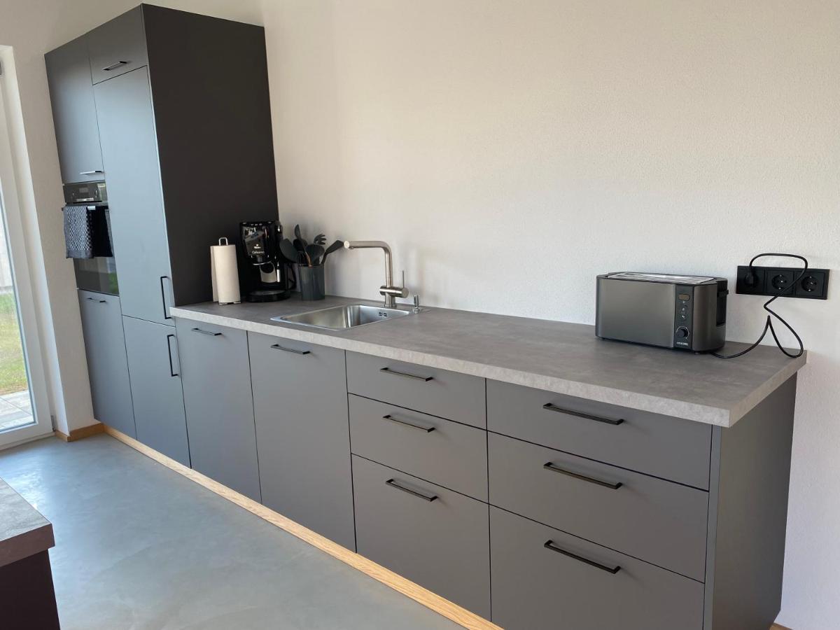 ブライトブルン・アム・キームゼーNeubau Gruener Wolpertinger Designwhg 106Qm Barrierefreiアパートメント エクステリア 写真