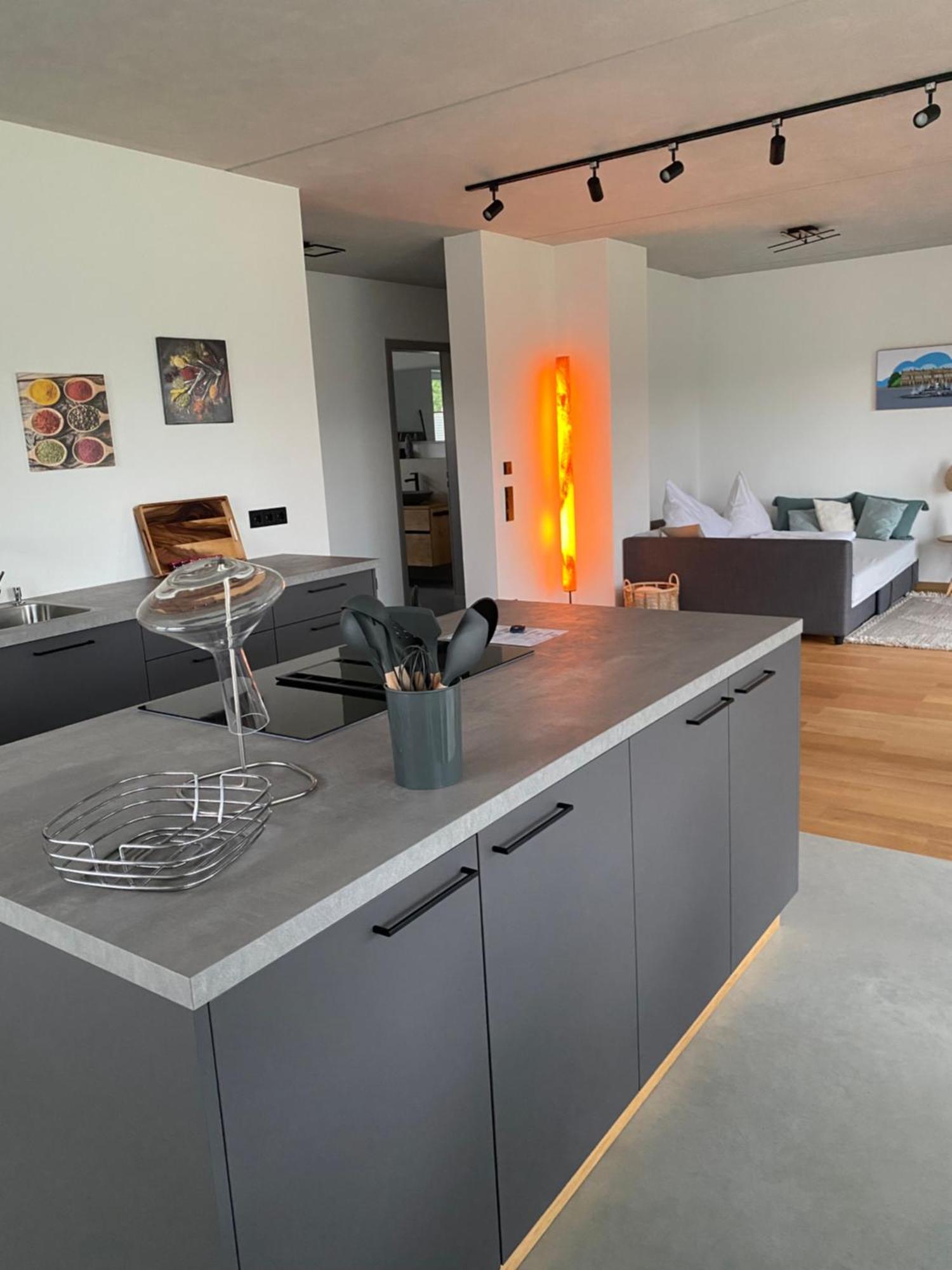 ブライトブルン・アム・キームゼーNeubau Gruener Wolpertinger Designwhg 106Qm Barrierefreiアパートメント エクステリア 写真